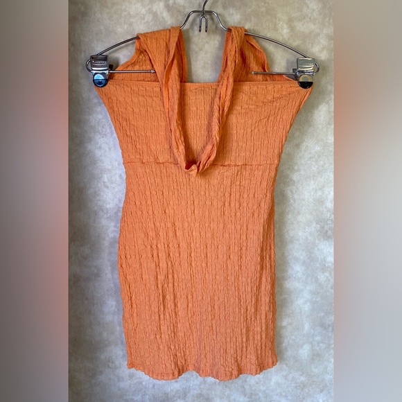 Pretty Little Thing Orange Twist Halter Cut-Out Dress US 4 Bodycon Mini NWT - Picture 5 of 6